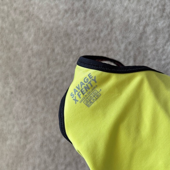 NWOT Savage X Fenty Pink and Black Colorful Pattern Sports Bra Size Large - Picture 8 of 9